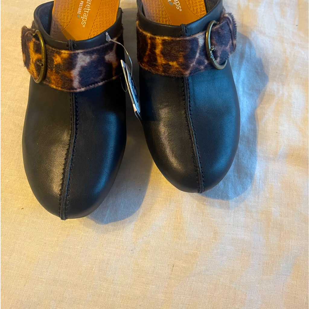 Clogs New